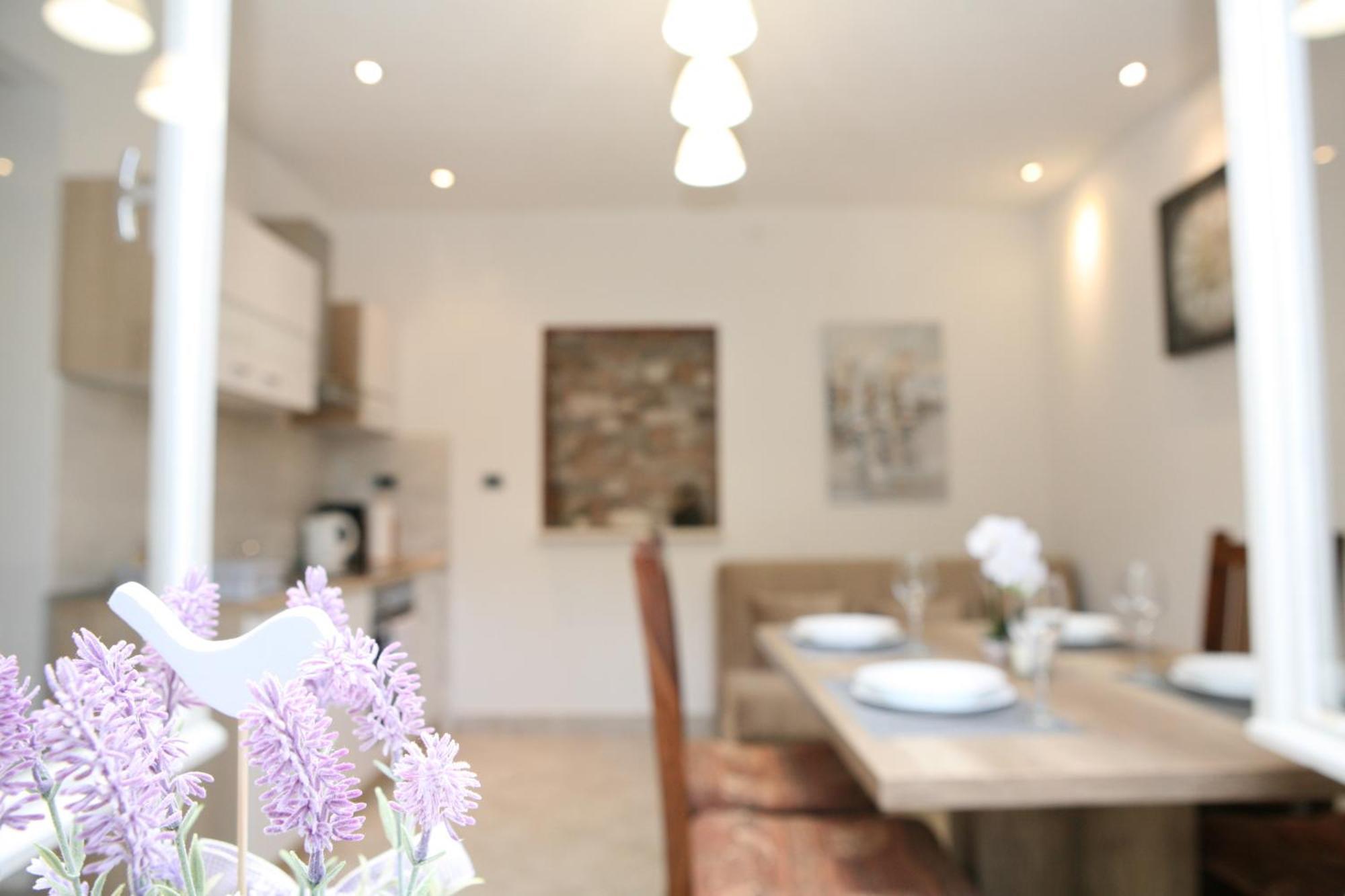 Apartments Old Town Трогір Екстер'єр фото