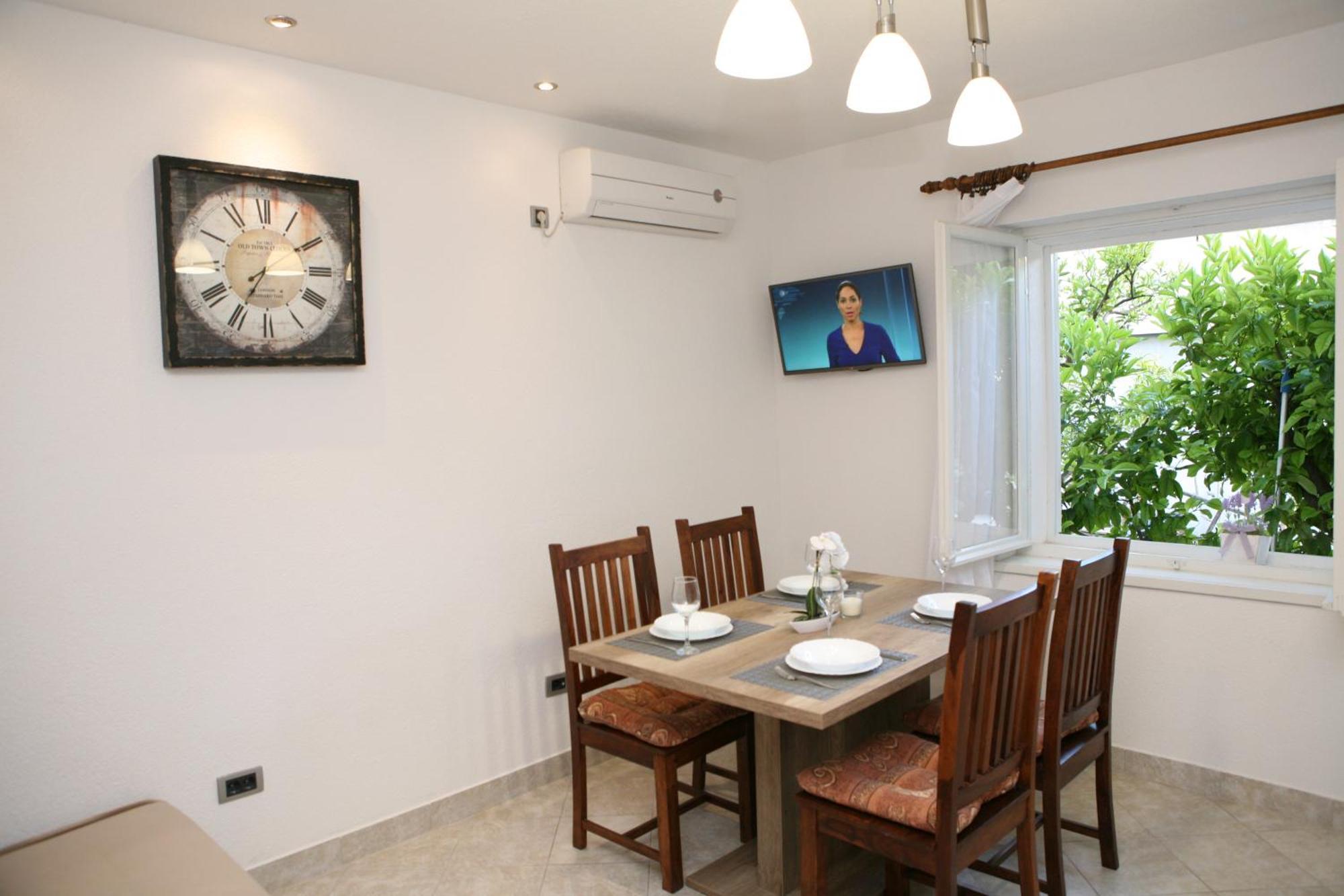 Apartments Old Town Трогір Екстер'єр фото